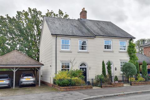 3 bedroom semi-detached house for sale, Three Fields Road, Tenterden