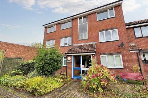 2 bedroom flat for sale, Readers Walk, Great Barr, Birmingham