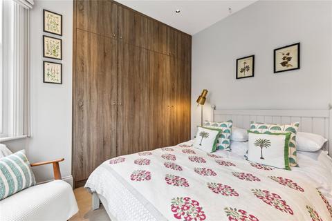 Flat C, 2 Alderbrook Road, Balham, London, SW12 8AG