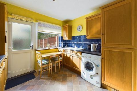 3 bedroom end of terrace house for sale, Penhill Road, Matson, Gloucester, Gloucestershire, GL4