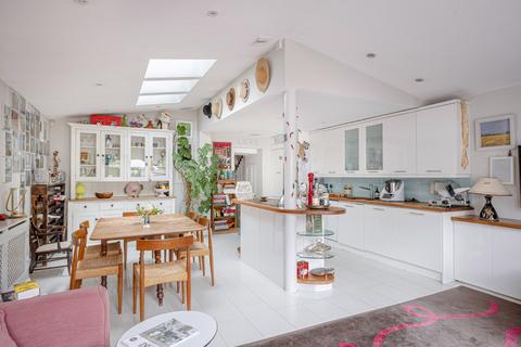 4 bedroom end of terrace house for sale, Portland Road, Bishop's Stortford, Hertfordshire, CM23