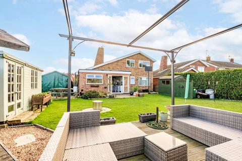 4 bedroom detached house for sale, Shoals Walk, Oulton Broad