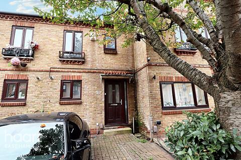 2 bedroom end of terrace house for sale, Bowyer Close Beckton, London