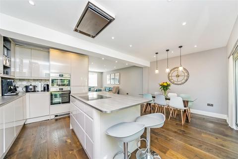 3 bedroom semi-detached house for sale, Maida Way, London E4