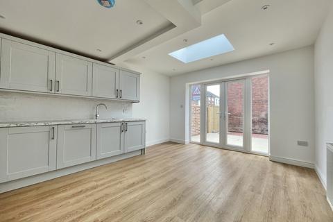 3 bedroom end of terrace house for sale, Cambridge Street, St Thomas, EX4