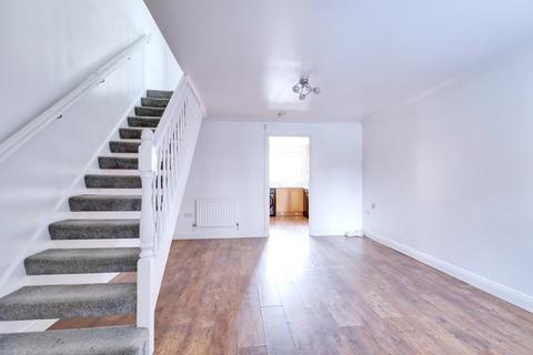7 Pembroke Drive, Aveley, South Ockendon, RM15 4HZ