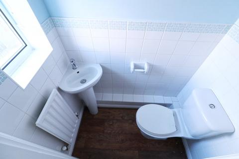 7 Pembroke Drive, Aveley, South Ockendon, RM15 4HZ