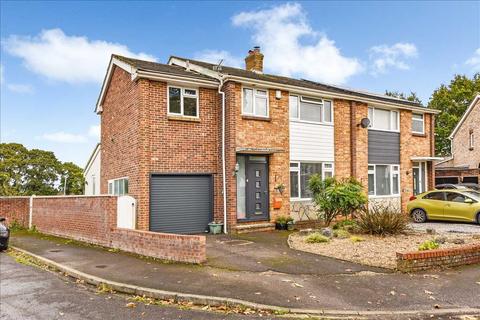 4 bedroom semi-detached house for sale, Chatsworth Close, Fareham