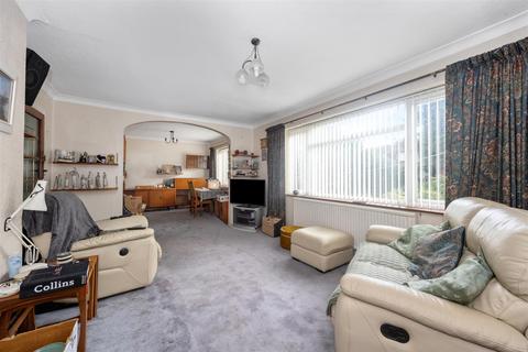 4 bedroom detached house for sale, Surrenden Crescent, Surrenden, Brighton