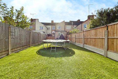 9 Copland Road, Stanford-le-hope, SS17 0DE