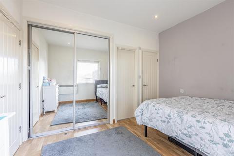 1 bedroom apartment for sale, Brewery Lane, West Byfleet KT14