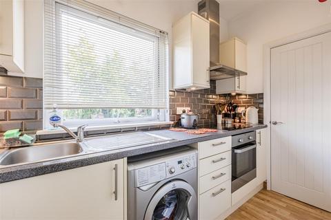 1 bedroom apartment for sale, Brewery Lane, West Byfleet KT14