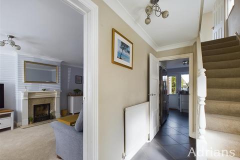 8 Abbess Close, Chelmsford, CM1 2SE