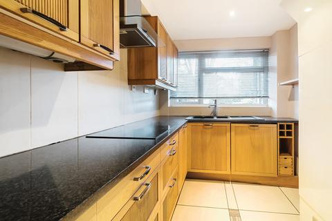 2 bedroom apartment for sale, Brackley Road, Beckenham