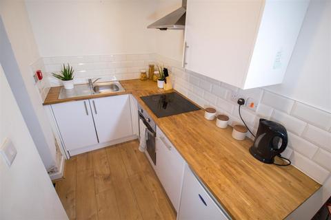 2 bedroom apartment to rent, Rivermill Court,, Kirkstall, Leeds, LS5 3BY