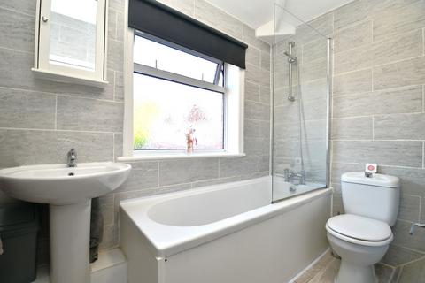 6 Cotswold Drive, Salford, M6 7DL