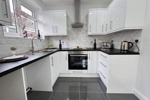 9 Broomhill Close, Birmingham, B43 5BT