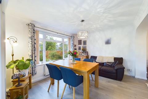 6 Hillwerke, Chinnor, OX39 4TX