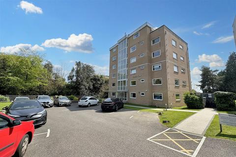 2 bedroom flat for sale, Meyrick Park