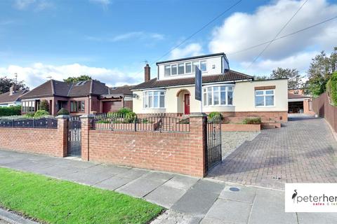 3 bedroom bungalow for sale, Careen Crescent, Middle Herrington, Sunderland