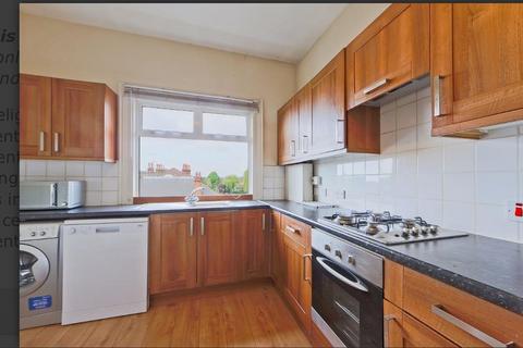 5 bedroom house share to rent, 4A-4B The Vale, Acton W3