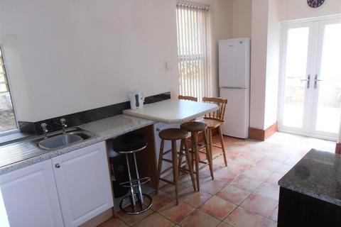 4 bedroom private hall to rent, Brook Street, Lancaster LA1