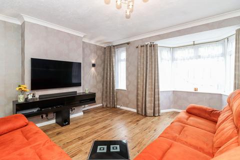 4 bedroom terraced house for sale, North Approach, Watford, WD25