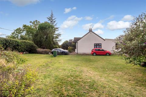 3 bedroom detached bungalow for sale, Stratford Road, Cosgrove, Milton Keynes