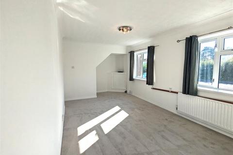 32 Valley Road, Galley Common, Nuneaton, CV10 9NH