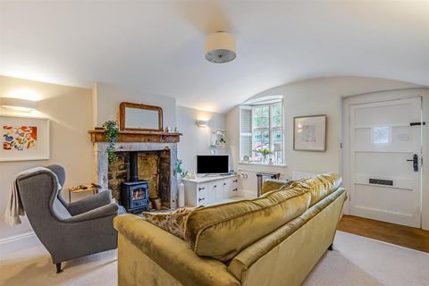 2 bedroom house for sale, 13 Iron Row, Burley in Wharfedale LS29