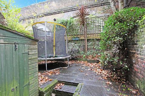 32a Westcroft Square, London, W6 0TD