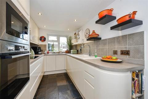 3 bedroom house for sale, St. Peters Close, Shipton Bellinger, Tidworth