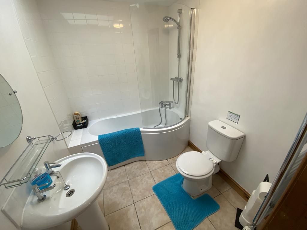 EN-SUITE TO B&amp;B ROOM 1