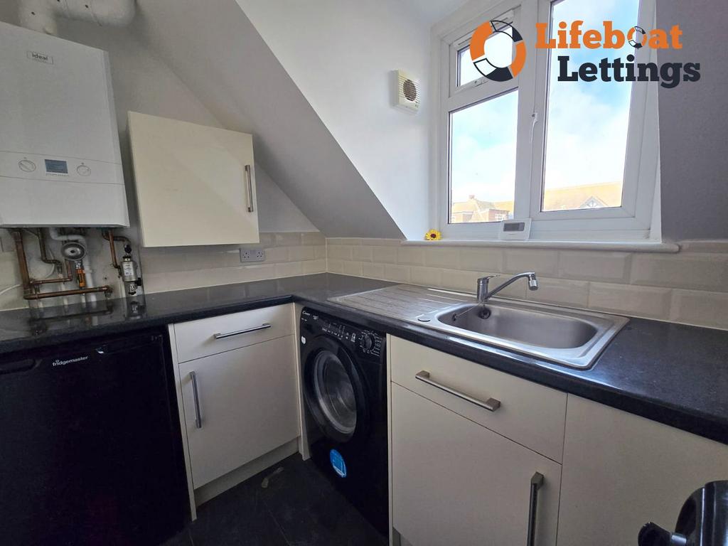 Kitchen b