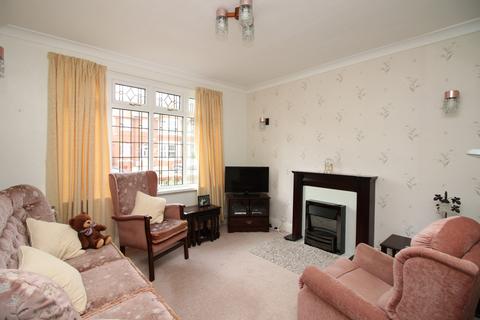 3 bedroom end of terrace house for sale, Devon Avenue, Fleetwood, Lancashire, FY7