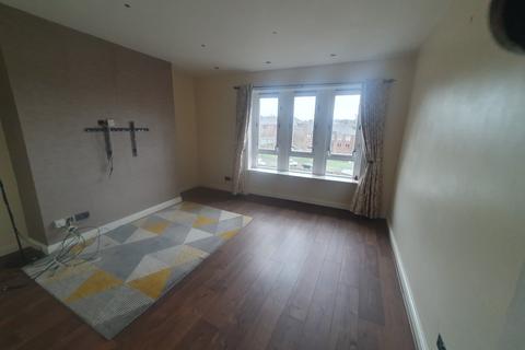 3 bedroom apartment to rent, Great Western Road, Glasgow G13