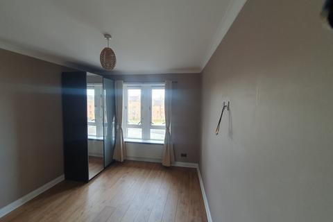 3 bedroom apartment to rent, Great Western Road, Glasgow G13