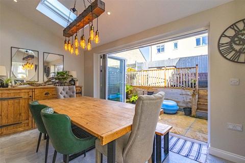 6 The Brook, Purton, Swindon, SN5 4GB