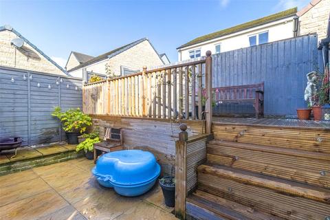 6 The Brook, Purton, Swindon, SN5 4GB