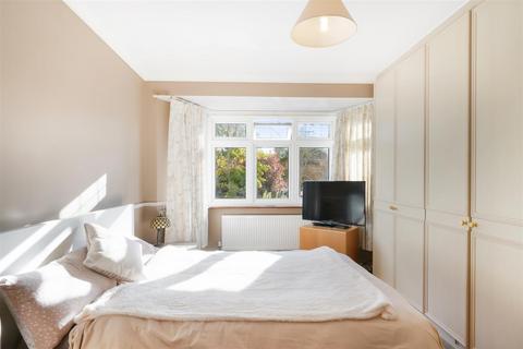 3 Wellgarth, Greenford, UB6 0RR