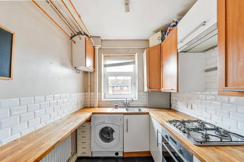 1 bedroom flat to rent, Lordship Road, Stoke Newington, London, N16