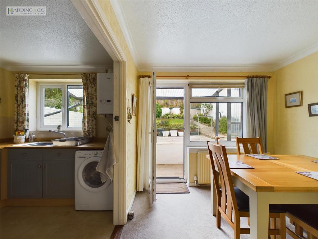 Kitchen Dining room.jpg