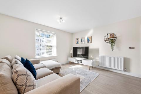 2 bedroom apartment for sale, Bridge Street, Walton-on-Thames, KT12