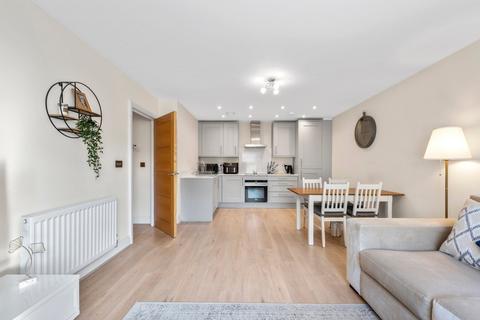 2 bedroom apartment for sale, Bridge Street, Walton-on-Thames, KT12