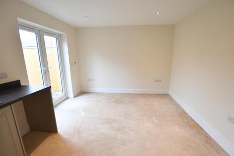 3 bedroom semi-detached house for sale, Fieldhead Road, Laceby DN37