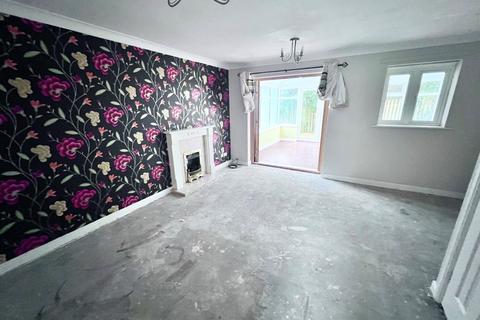 3 bedroom end of terrace house for sale, Waingate Park, Huddersfield HD7