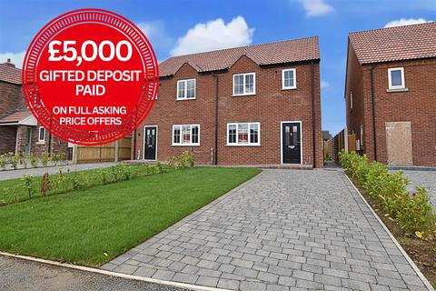 3 bedroom semi-detached house for sale, Fieldhead Road, Laceby DN37