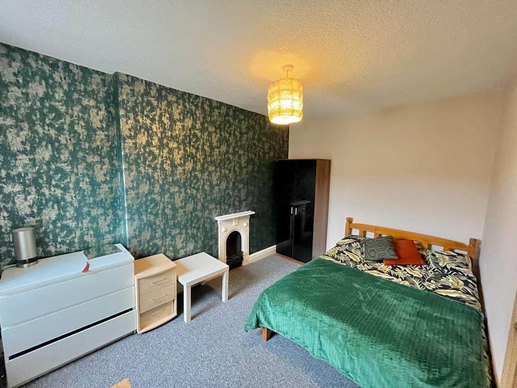 Golgotha Road, Lancaster LA1 4 bed private hall to rent £542 pcm (£