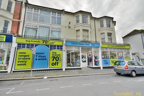 2 bedroom flat for sale, St Leonards Road, Bexhill-on-Sea, TN40