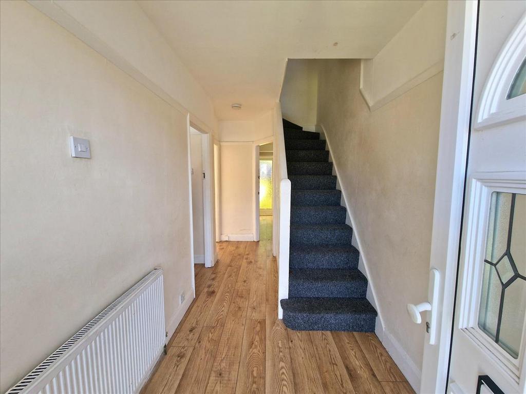 Conisborough Crescent, London, SE6 3 bed house for sale £474,995